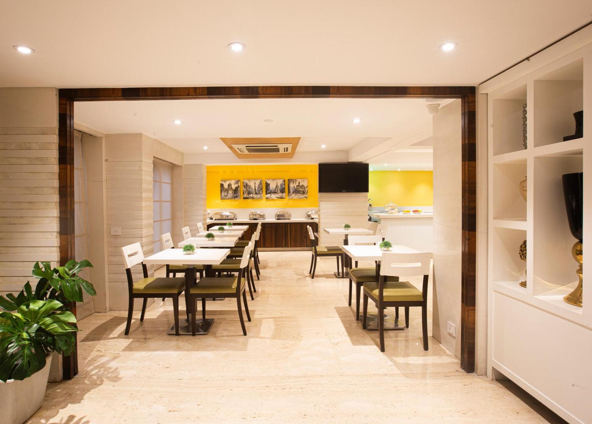 Hotel Bawa Continental Мумбаї Екстер'єр фото